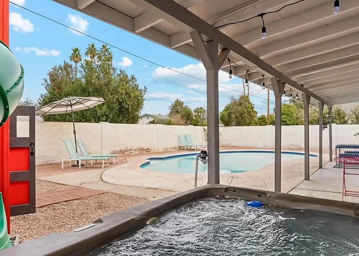 Family Escape With Pool And Fire-station Playhouse