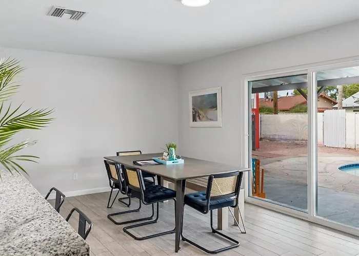 Family Escape With Pool And Fire-station Playhouse Ferienhaus *